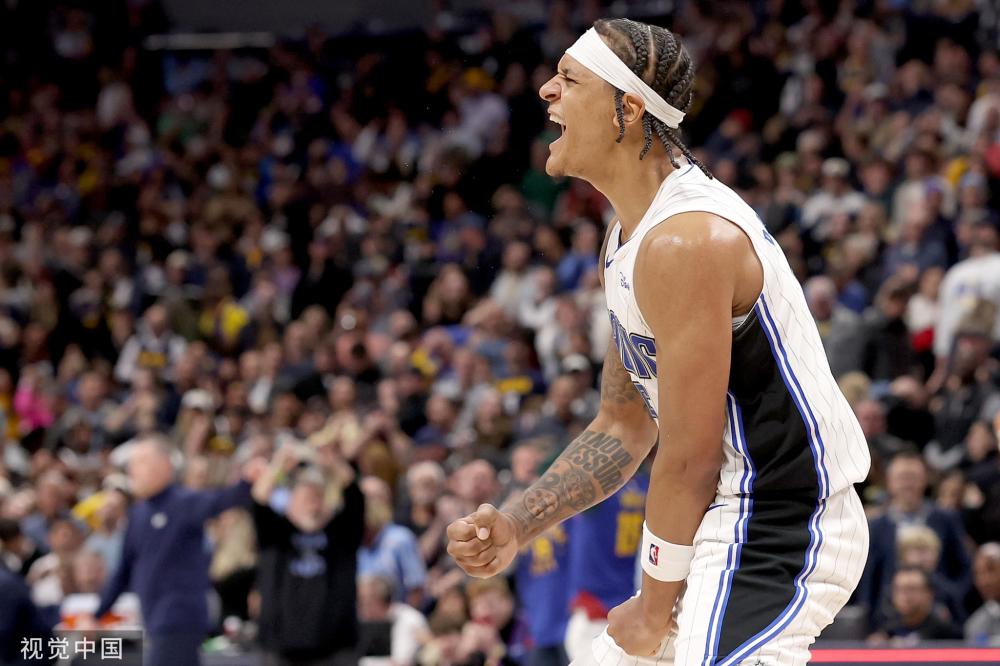 我们期待着 我们期待着